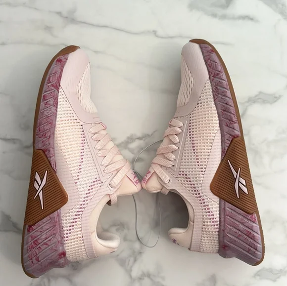 Reebok Light Pink Sneakers Women's 6.5 (37) For Training - Picture 4 of 13